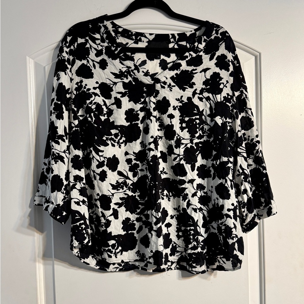 Cynthia Rowley Blouse Women 1X Black White Excellent Floral V-Neck 3/4 Sleeve